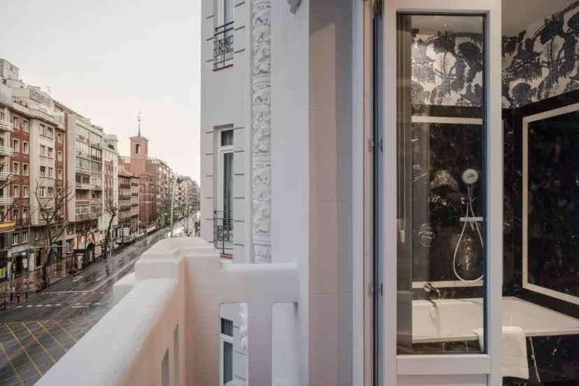 Сравните цены на Relais & Chateaux Heritage Madrid в Мадриде
