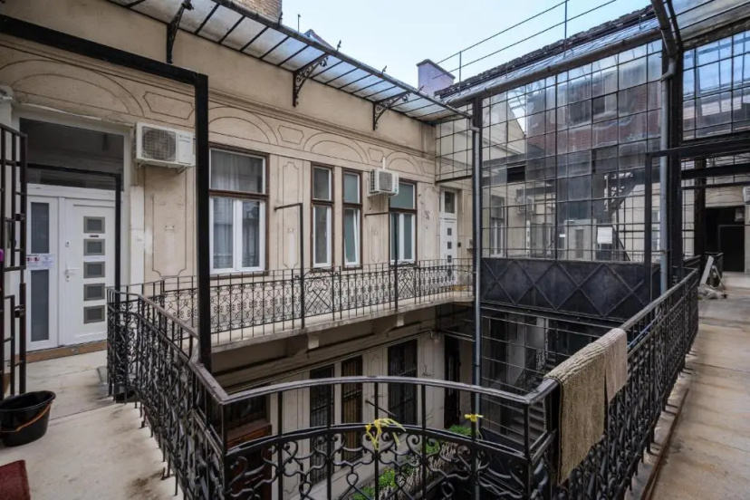 Silver Moon Apartment in the city center — комфортный отель в Будапеште