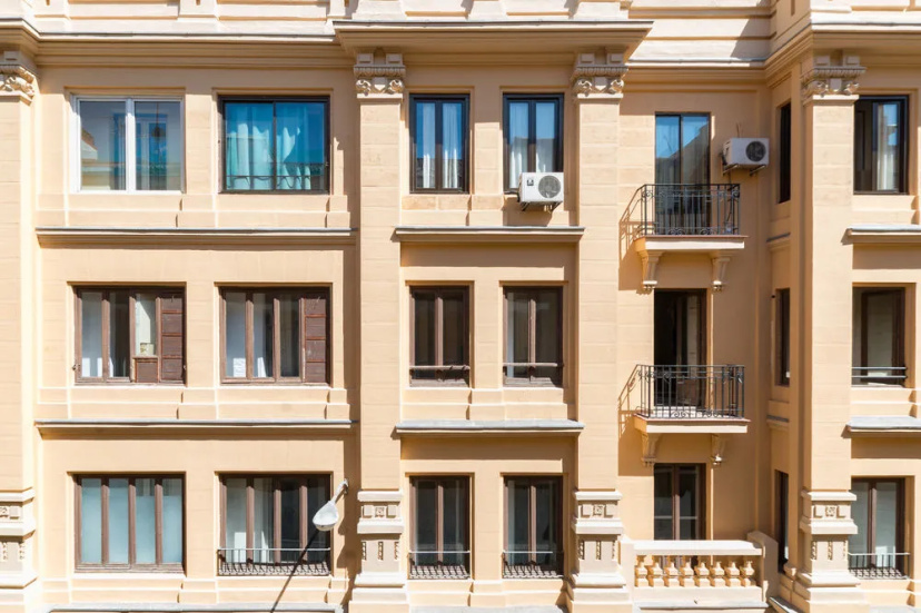 Alaia Holidays Apartments & Suite Caballero de Gracia — забронировать отель в Мадриде