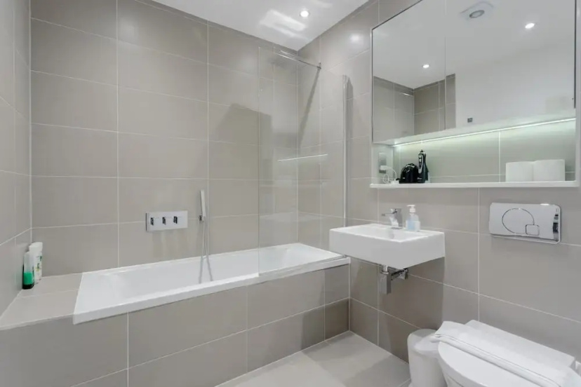 Spacious 1 Bedroom Apartment in Hackney — отель с удобным расположением в Лондоне