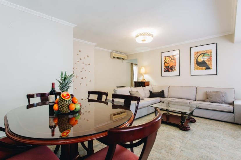 Цены на Exclusive 3 Bedroom Beach Apartment в Валенсии