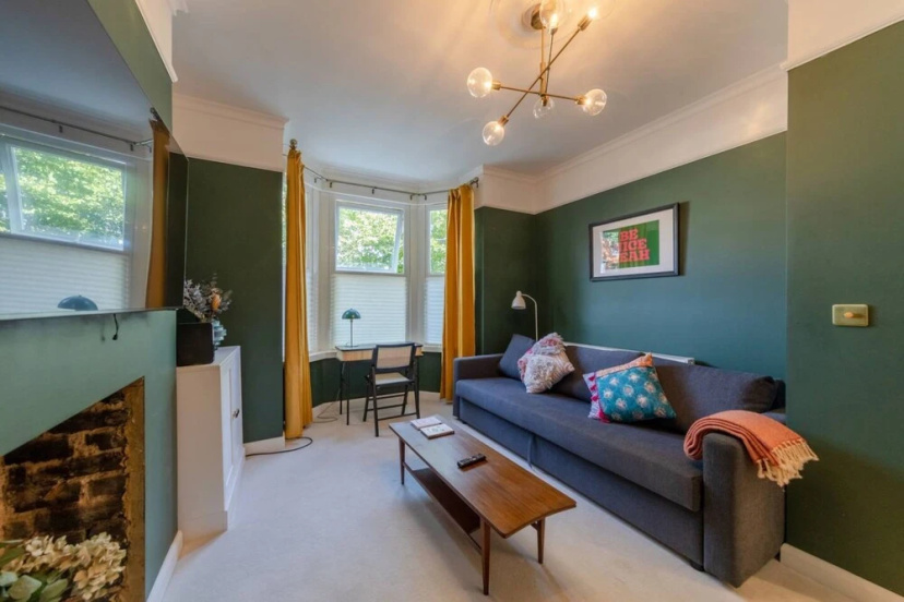 Charming 1 Bedroom Apartment in Shepherds Bush With Patio Area — отель в Лондоне, Соединенное Королевство
