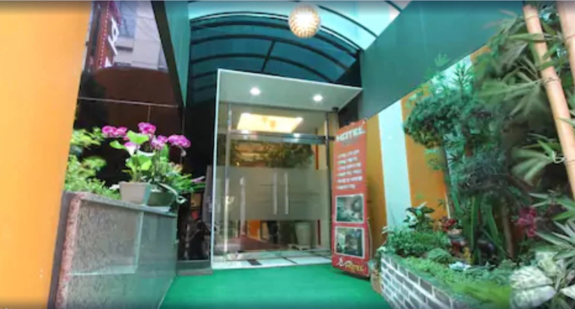 Show Hotel — отель с удобствами в Пусан