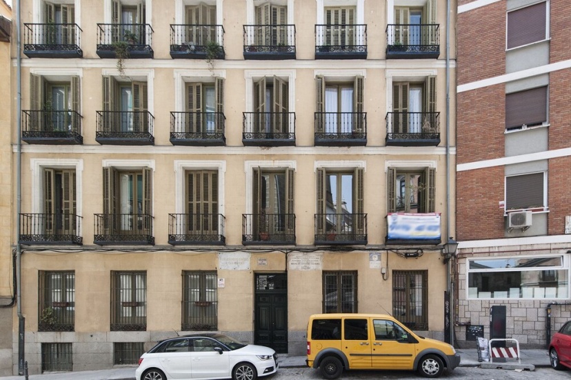 Apartamento Catedral de la Almudena III — отель с удобным расположением в Мадриде