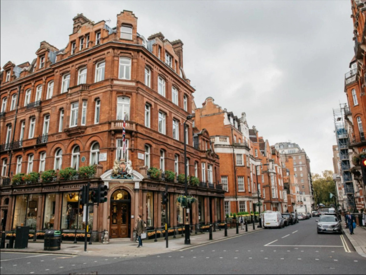 Garden Flat of a Charming Victorian Property in Central London With Aircon and Family-friendly — отель с удобным расположением в Лондоне
