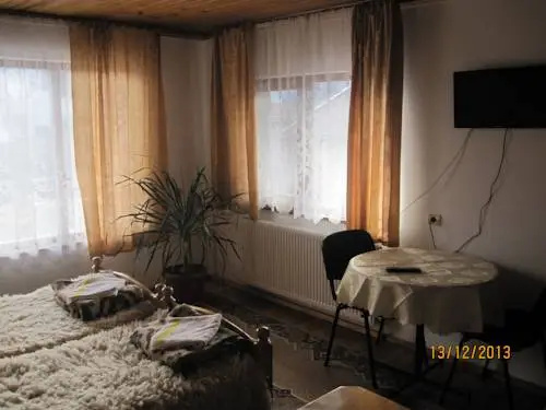 Semerdzhievi Guest Rooms — отель в Банско, Болгария