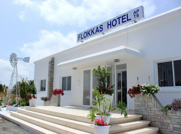 Flokkas Hotel Apartments — забронировать отель в Протарас