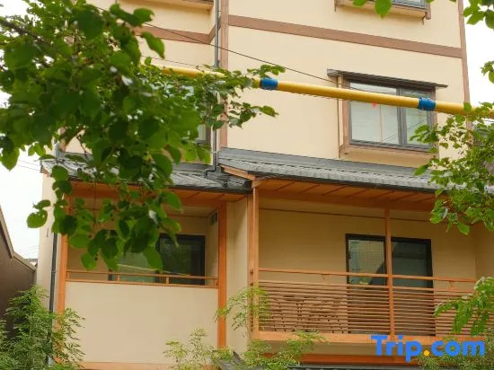 Kyoto Hatsune Hotel — отель с удобствами в Киото