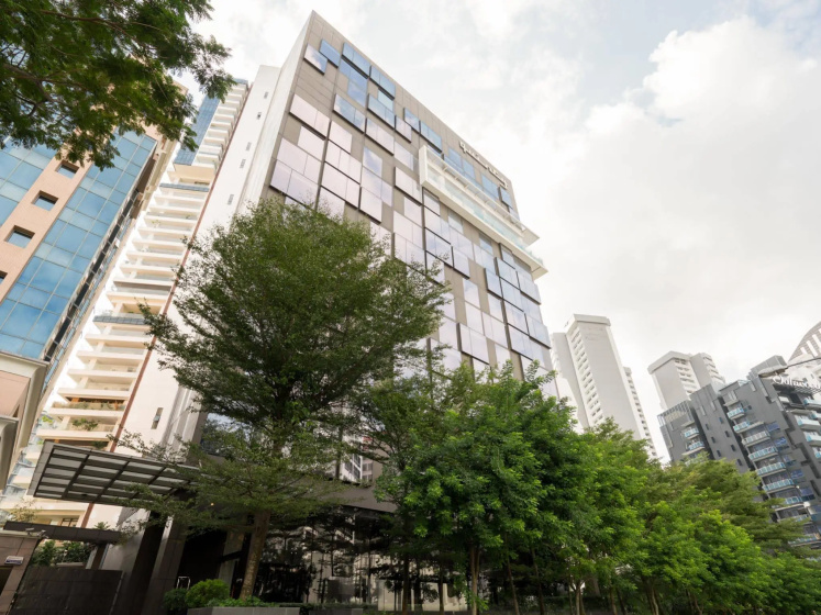 Quincy Hotel Singapore by Far East Hospitality — отель с удобным расположением в Сингапур