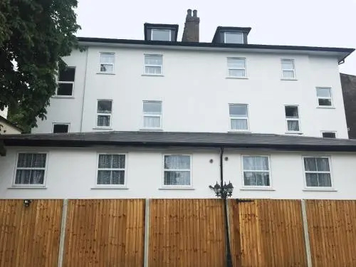 Wellesley Road Apartments — отель с удобным расположением в Лондоне
