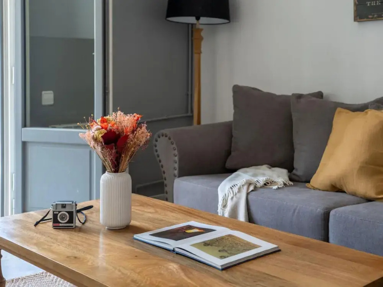Цены на Esplendido Apto de 3 Habitaciones con Terraza в Барселоне