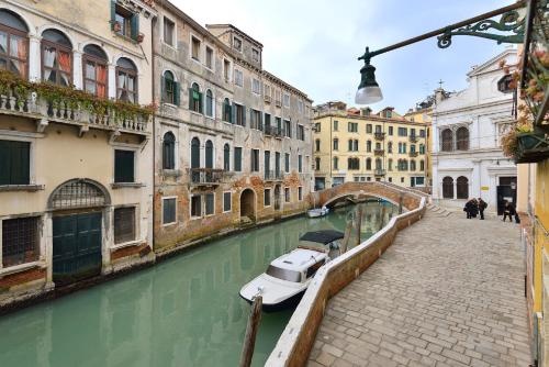 Venezia Apartments — отель с удобным расположением в Венеции