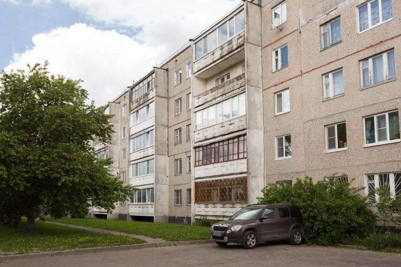 Живи уютно на проспекте Октябрьский 52 — забронировать отель в Череповце