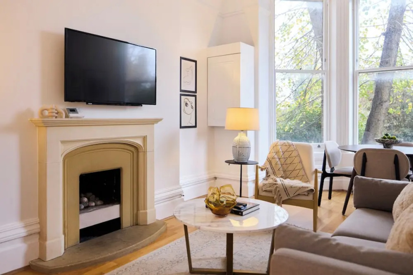 Hampstead Parkside Apartment — отель с удобствами в Лондоне