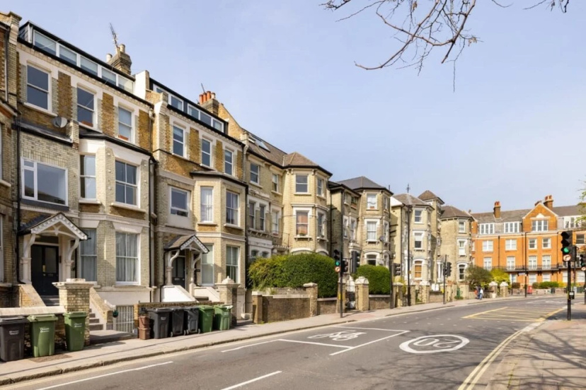 The West Hampstead Retreat - Modern & Bright 1bdr Apartment — отель с удобным расположением в Лондоне