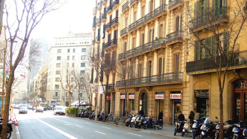 Hostal Live Natura Barcelona 2 — отель в Барселоне, Испания