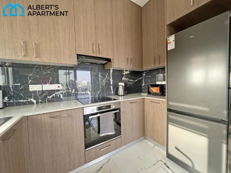 Albert's Apartment KAMARES 401 — отель с удобствами в Ларнака