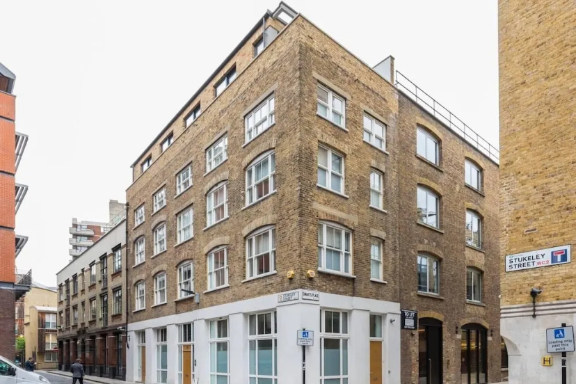 Stylish Modern 1BR in Covent Garden — отель с удобствами в Лондоне