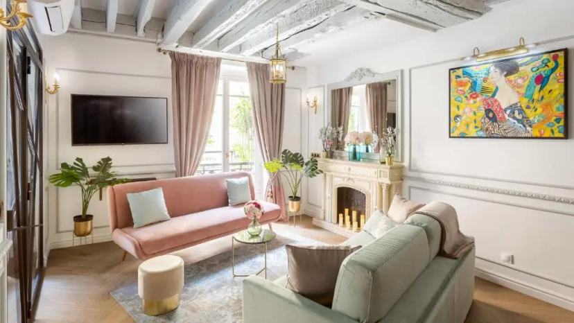 Luxury 4 bedroom 3 bathroom Aristocratic apartment - Louvre — забронировать отель в Париже