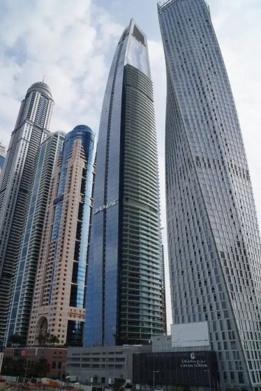 High End Luxury Stay with Full Palm Jumeirah View — отель с удобным расположением в Дубае