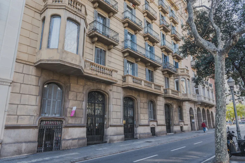 Go Barcelona Guest House — забронировать отель в Барселоне