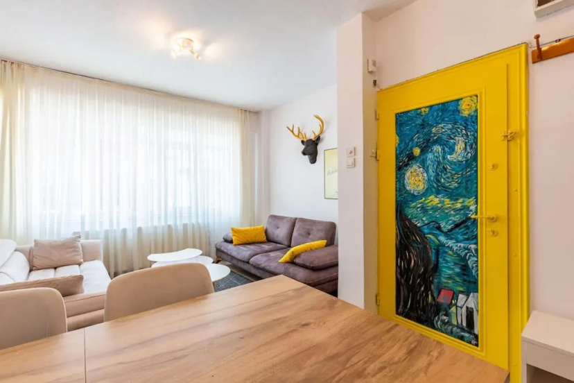 Central and Vibrant Flat in Besiktas — отель с удобным расположением в Стамбуле