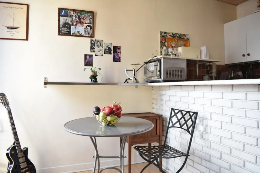Cosy 1 Bedroom Apartment in 14th Paris — отель с удобным расположением в Париже