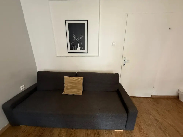 2BR Apartment 10 Min Walk to Westbahnhof — отель с удобствами в вене