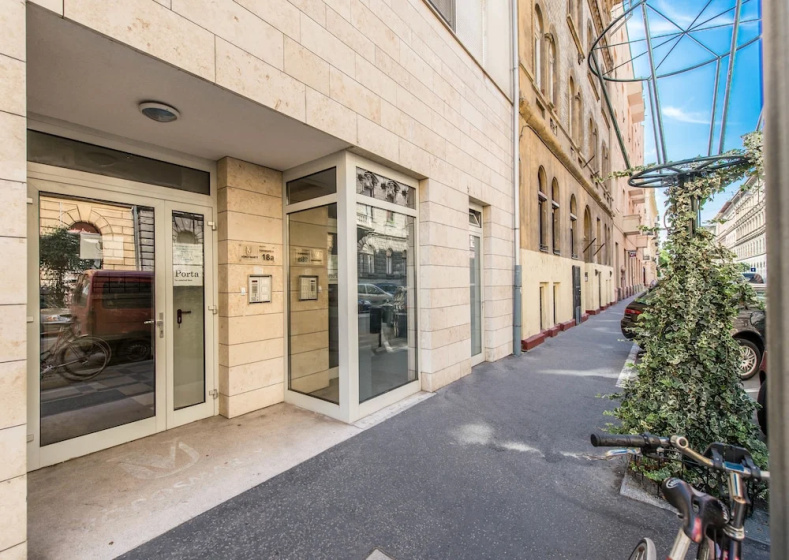 Oasis Apartments - Oktogon II — забронировать отель в Будапеште