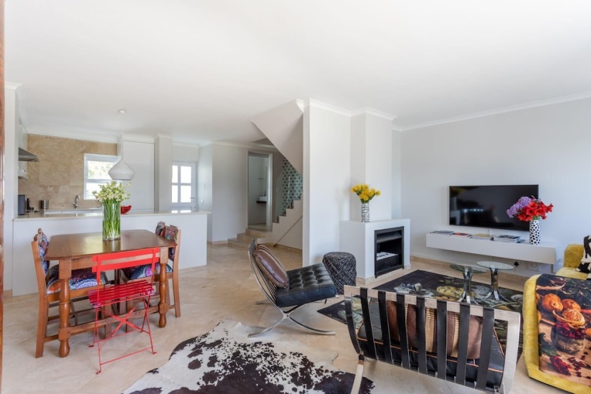 Unique City View Apartment in De Waterkant 207 DWP — отель в Кейптауне, Южноафриканская Республика