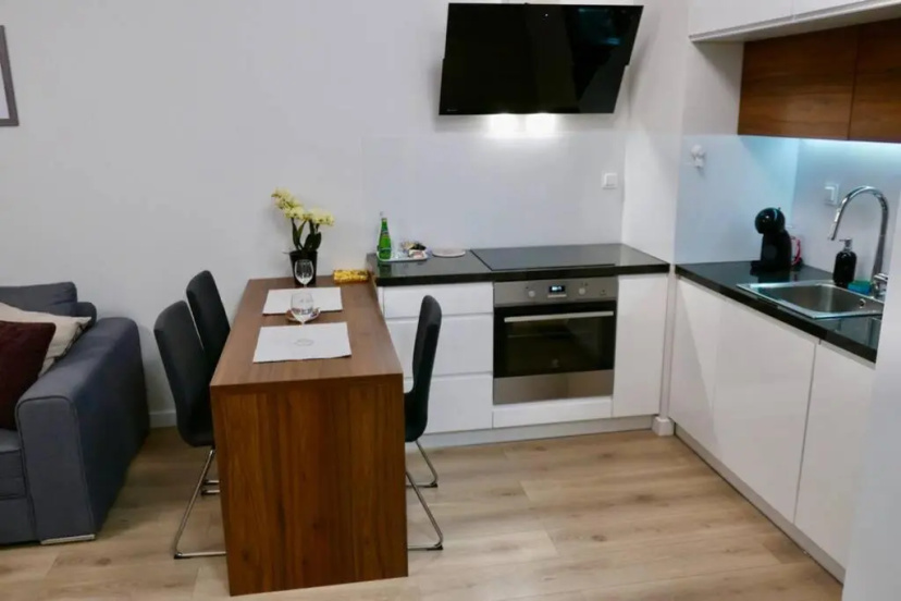 Sarmacka Apartment in Wilanów — отель с удобствами в Варшаве