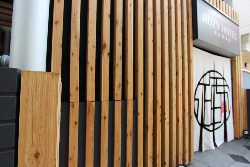 Rozy Hotel Namba — отель с удобствами в Осаке