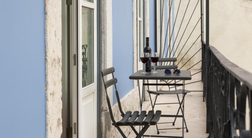 Downtown Blue Apartments | RentExperience — отель с удобным расположением в Лиссабоне