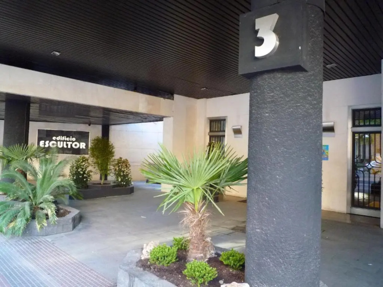 Dflat Escultor Madrid Apartments 4 — отель в Мадриде, Испания