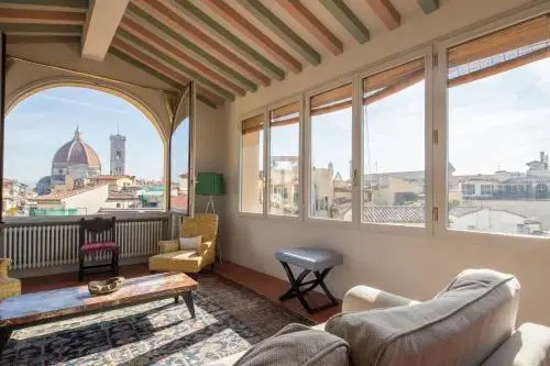 Golden View Apartment — забронировать отель в Флоренции