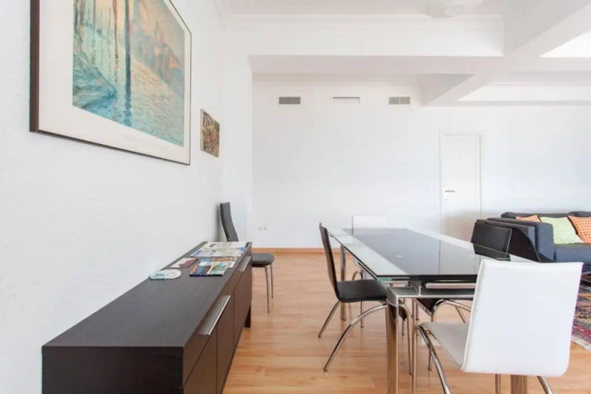 Apartamentos Bahía Alicante — отзывы гостей и цены