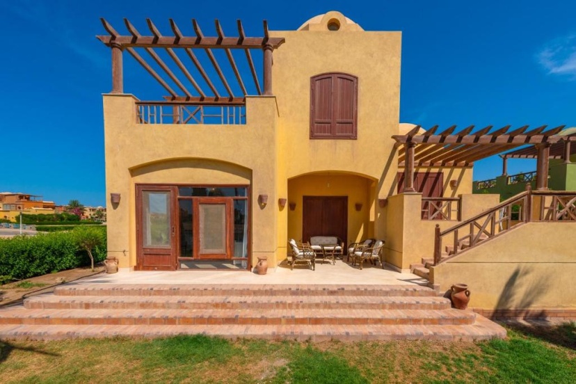 Scenic Views 3 Bedroom Villa with Private Jacuzzi in Sabina — забронировать отель в эле