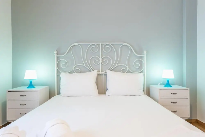 Spacious Acropolis Home by Cloudkeys — отель с удобствами в Афины