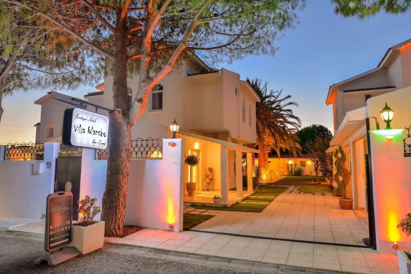 Цены на Villa Blanche Otel в Чешме
