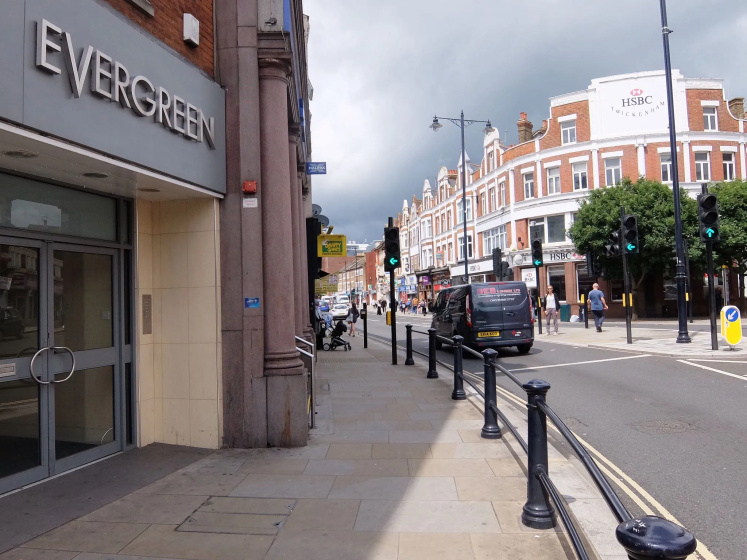 Twickenham Evergreen House by Vantage Apartments — отель с удобствами в Лондоне