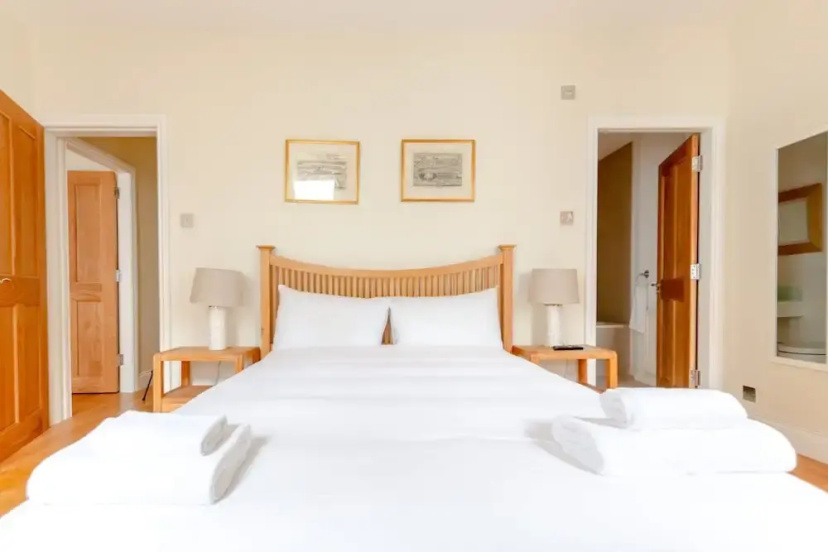 Spacious and Central 3 Bedroom House in Paddington 2 — отель в Лондоне, Соединенное Королевство