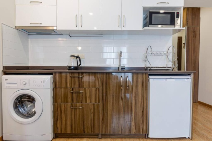 Comfy and Modern Studio Apartment In The Center of Batumi — отель в Батуми, Грузия