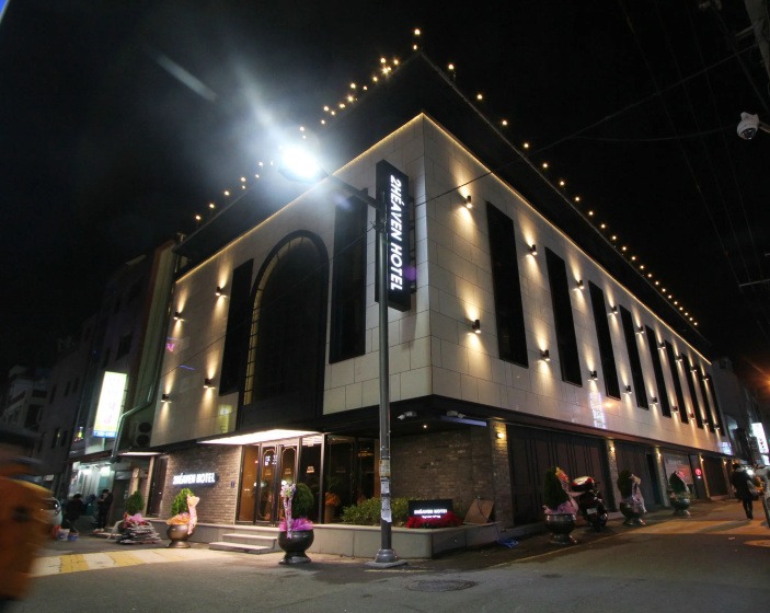 To Heaven Hotel Nampo — отель с удобствами в Пусан