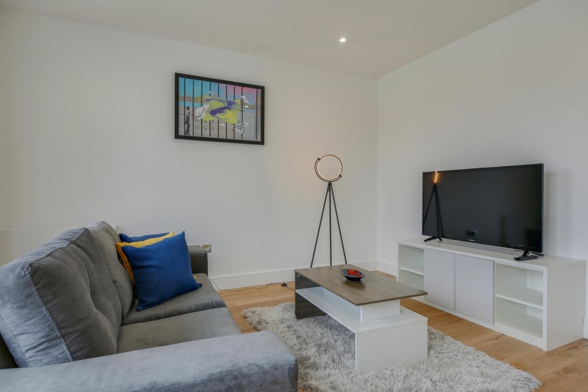 Цены на Spacious One Bedroom Apartments in Heathrow в Лондоне