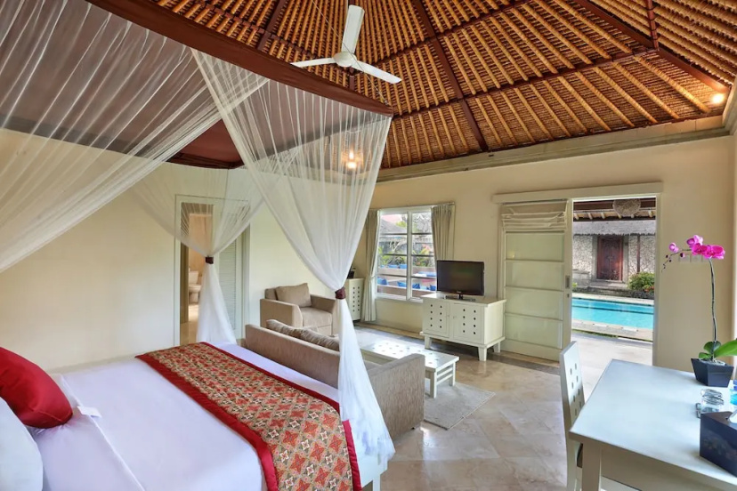 Villa Aya Seminyak — отель с удобствами в Кута