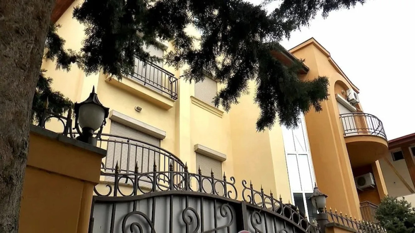 Villa Courtyard 3 — отель в Тбилиси, Грузия