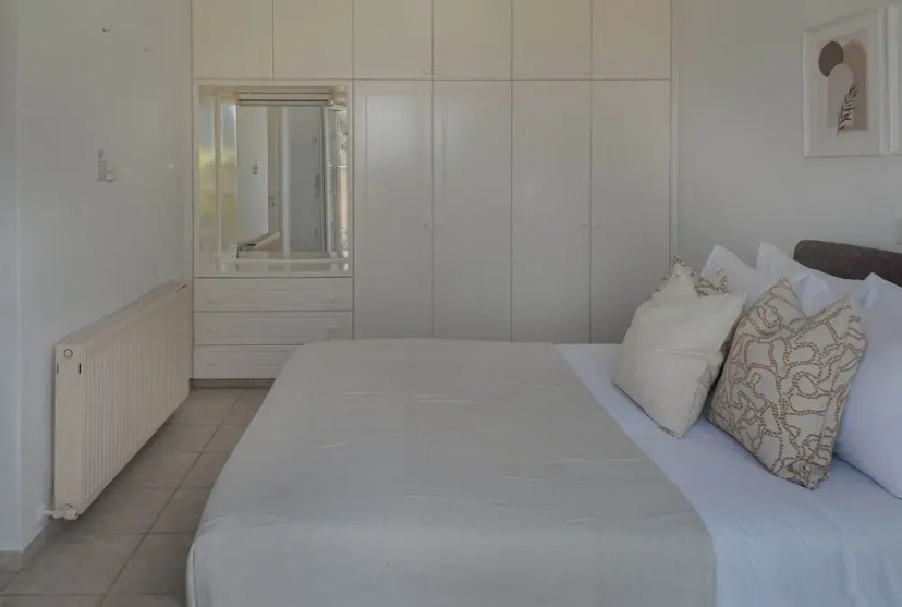 Phaedrus Living: Seaview Hilltop Maisonette — комфортный отель в Пафос