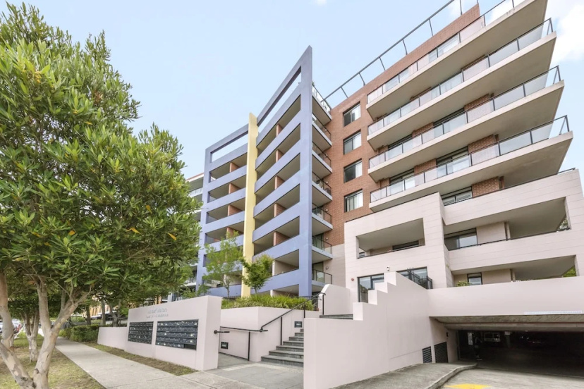 Waldorf Waitara Residential Apartments — отель в Сиднее, Австралия