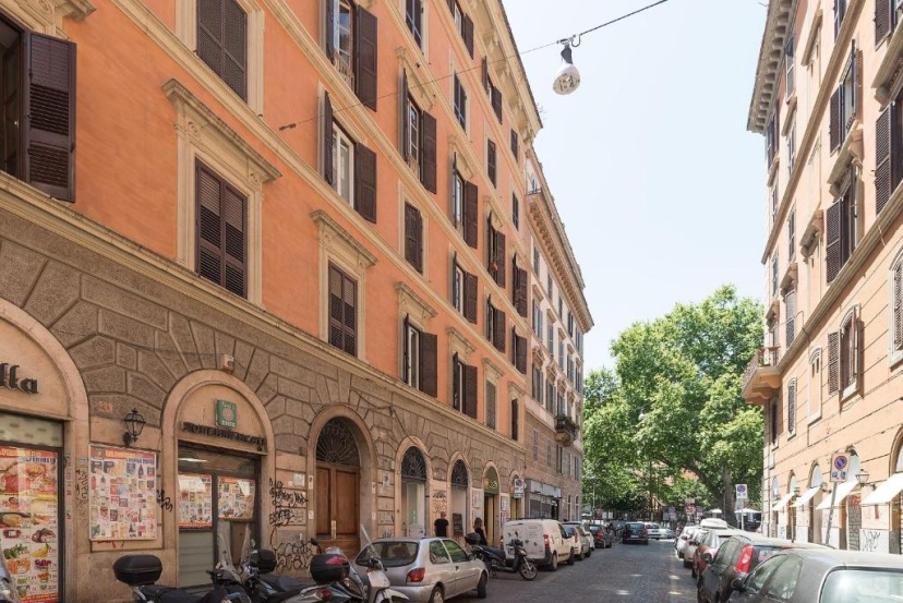 Lovely Loft Trastevere — забронировать отель в Риме