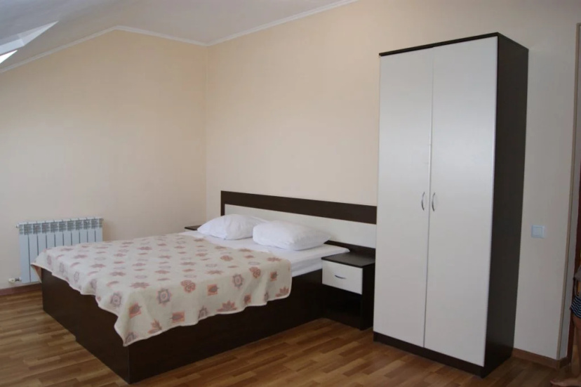 Kotedzhi V Dzhemete Guest House — комфортный отель в Витязево